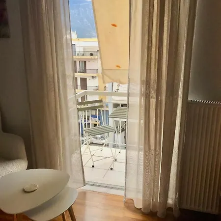 Elegant Downtown Retreat Apartment Kalamata Exterior photo