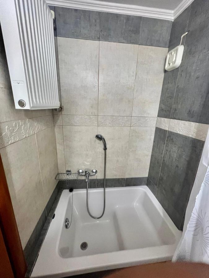Elegant Downtown Retreat Apartment Kalamata